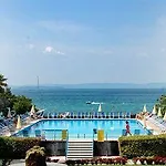 Hotel Vela D'Oro Dependence 2* Bardolino